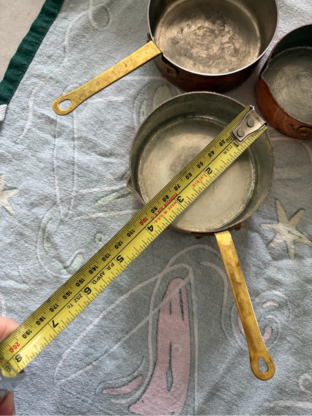 Vintage Set of 4 Copper Measuring Cups Brass Handles Nested Hanging Discoloratio - Picture 2 of 10